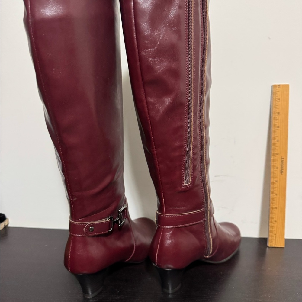 A2 By Aerosoles Red Heeled Boots Classic Style - Picture 5 of 7